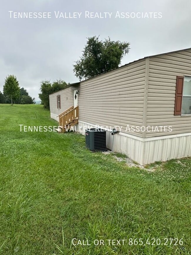 Building Photo - 2240 Knoxville Hwy