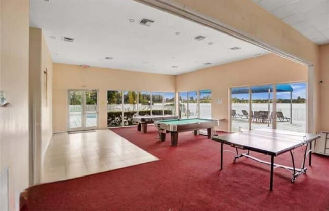 Building Photo - 1175 NE Miami Gardens Dr