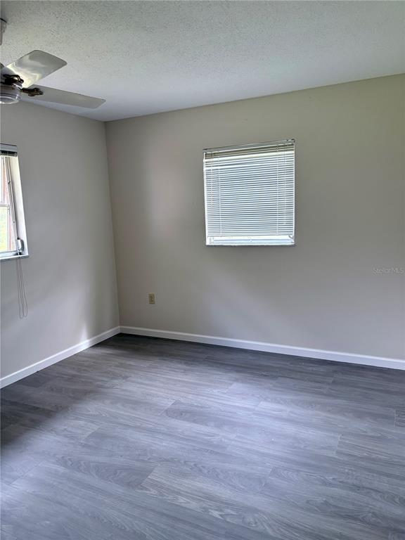 Building Photo - 33 Spring Loop