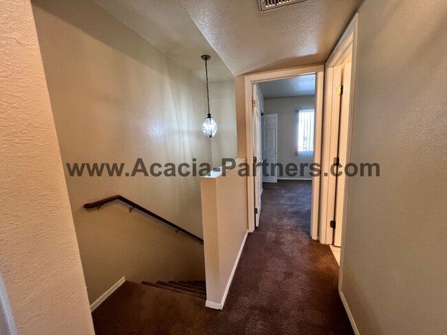 Building Photo - **Gated!!**Two Bedroom Townhome**MOVE -IN ...