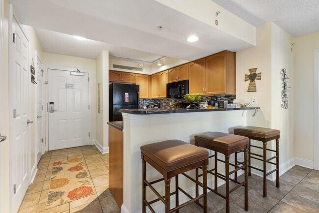 Building Photo - 1321 S Ocean Blvd