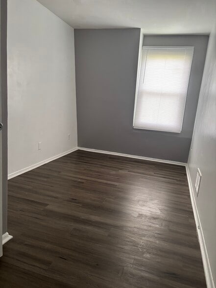 Bedroom 2 - 9281A W Allyn St