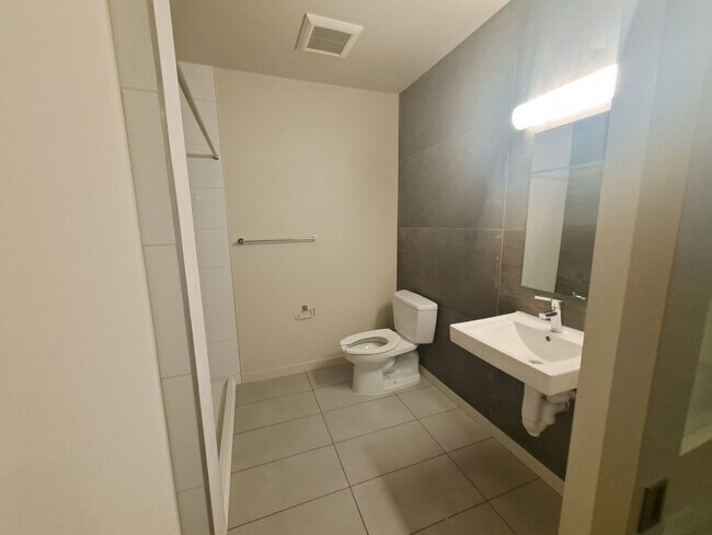 Interior Photo - 741 Harvard Modern studios with w/d in unit!