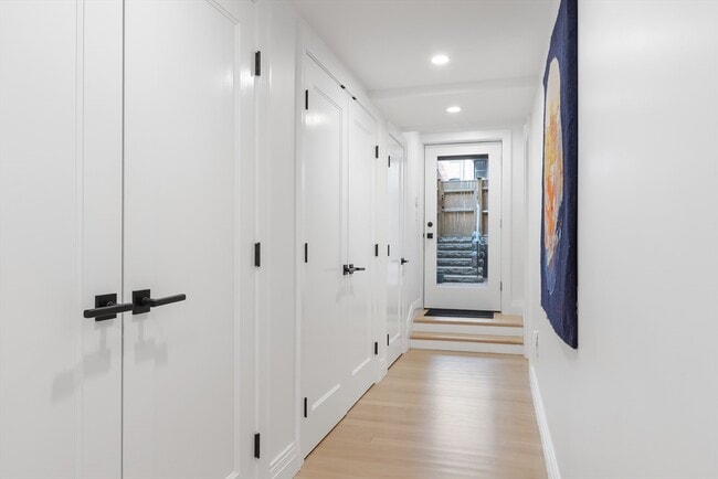 Building Photo - 69 Montgomery St