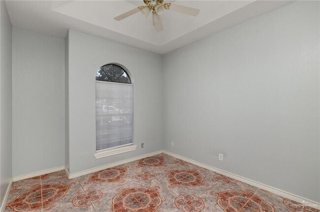 Building Photo - 11 Ruby St