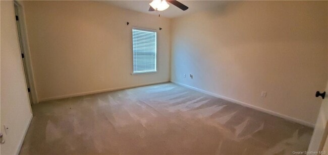 Building Photo - 317 Long Hill Dr