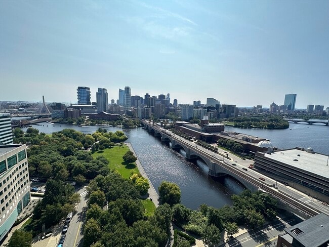 Building Photo - 8 Museum Way