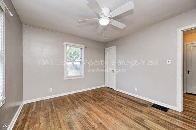 Building Photo - 6115 Indianola Ave