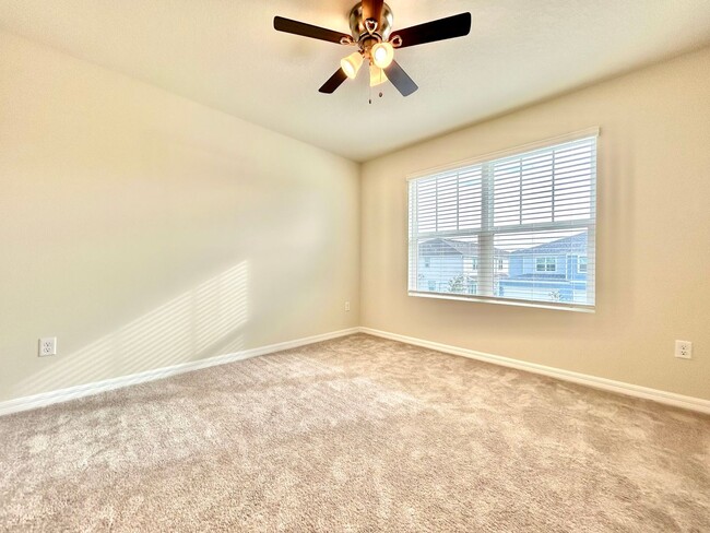 Building Photo - New Build 3Bed 2Bath Townhome in Kissimmee