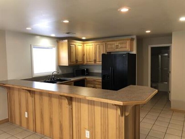 Building Photo - 1535 Cedar Shoals Dr