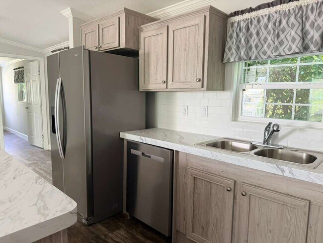 Building Photo - 3447 SW 50th Ln