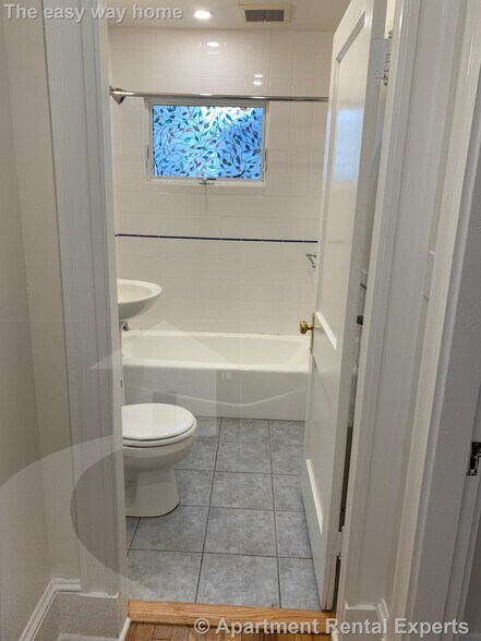 Building Photo - 25 Laurel St