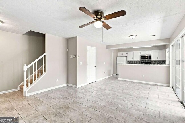 Building Photo - 5557 Clover Rise Ln