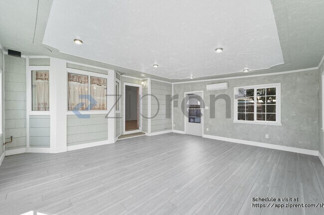 Building Photo - 14 Cider Mill Ct