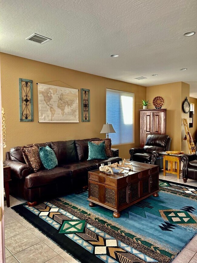 Building Photo - 1040 Crown Ridge Rd