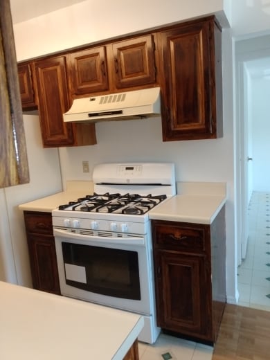 Building Photo - 10 Donna Ct