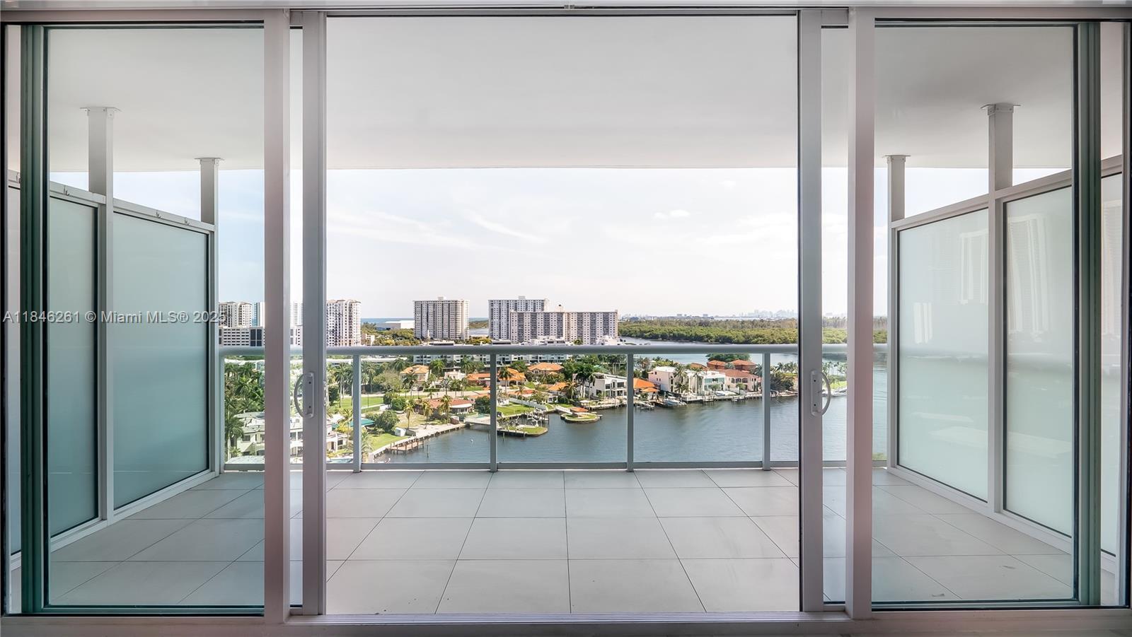 Building Photo - 400 Sunny Isles Blvd