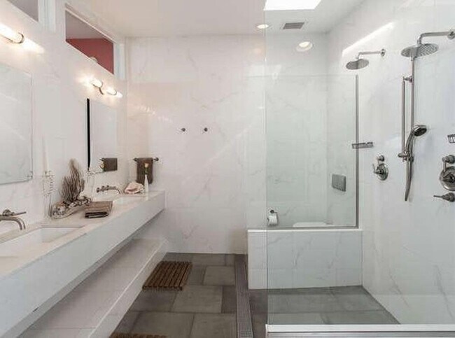 Building Photo - 4 Bed 3 Bath Home In North Boulders Catalpa Park Neighborhood!