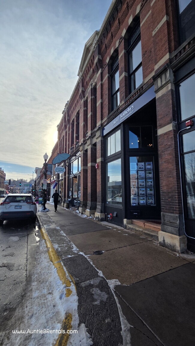 Building Photo - 3-Bedroom Upper-Level Condo in Historic Downtown Stillwater - VIDEO TOUR!