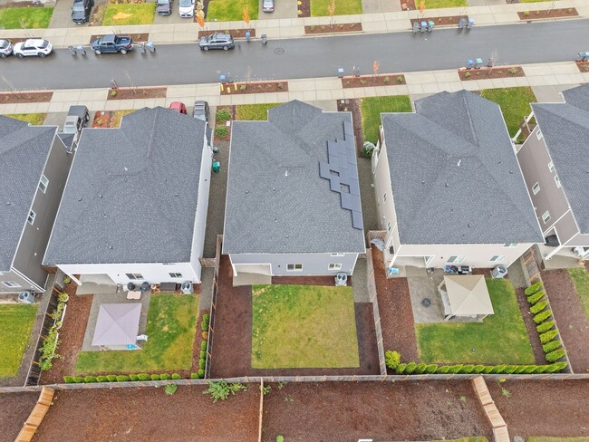 Building Photo - Newer 4-Bedroom Home in Bremerton