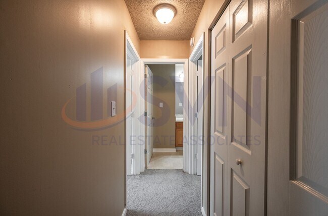 Building Photo - Cozy 2BR, 1.5BA Townhome in Durham Amberlynn Valley Neighborhood