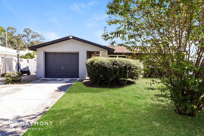 Primary Photo - 15634 Sea Pines Dr