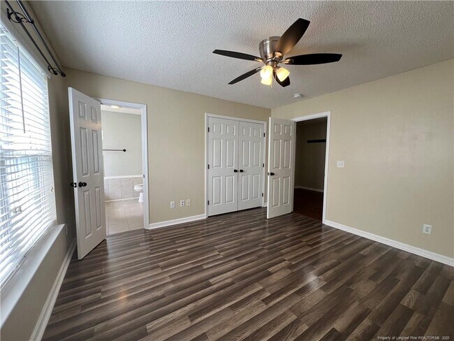 Building Photo - 813 Nighthawk Pl