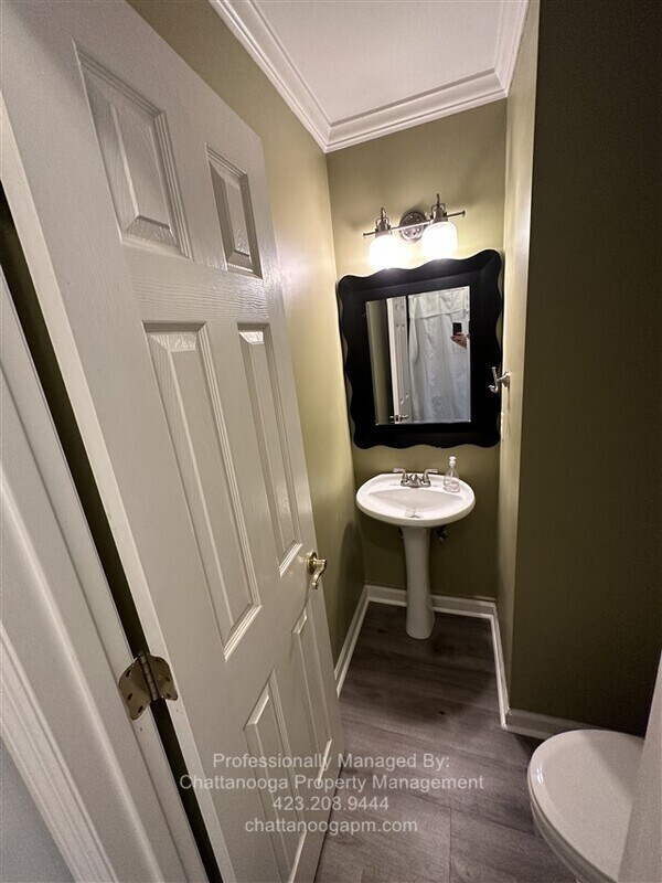 Building Photo - 7420 Hamilton Run Dr