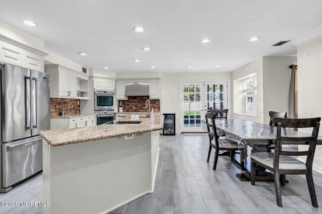 Building Photo - 22 Collingwood Rd