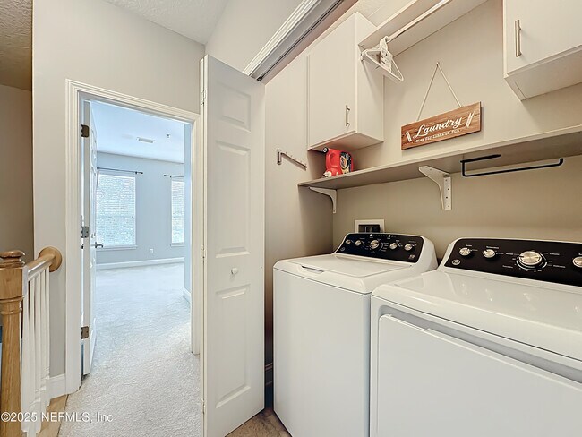 Building Photo - 4590 Capital Dome Dr