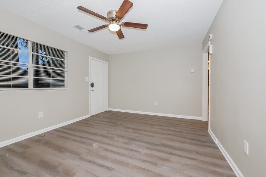 Building Photo - 309 Johns Rd