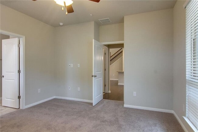 Building Photo - 3240 E Whitestone Blvd