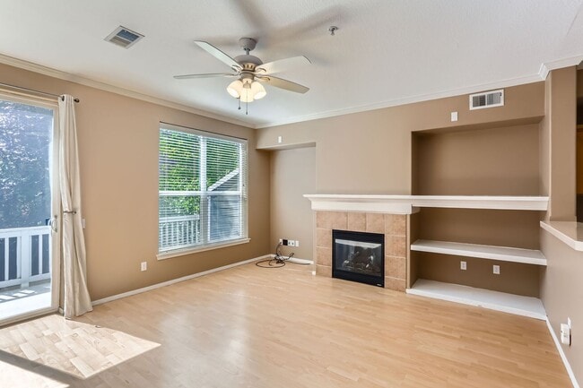 Building Photo - Elegant Forest Heights 3 bedroom, 3 bath Brownstone Home!