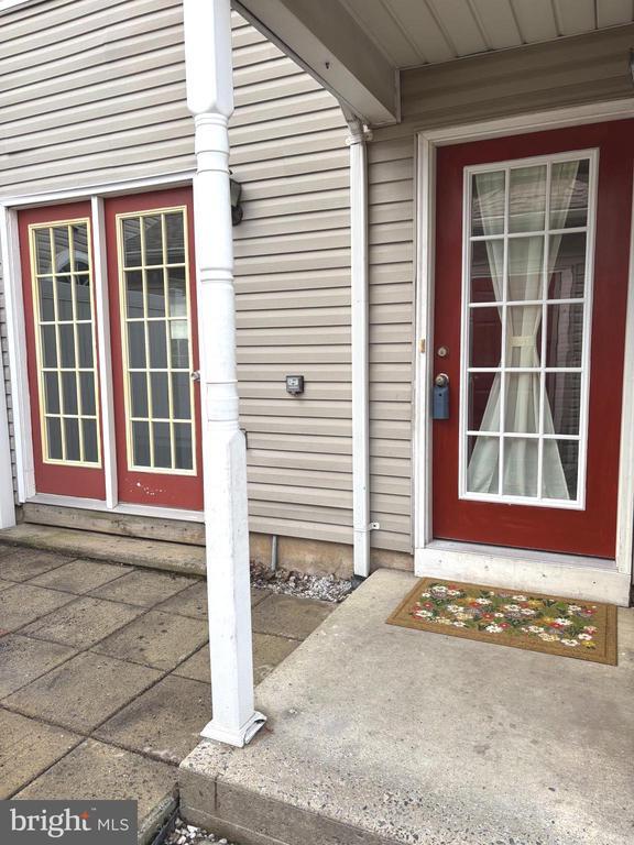 Building Photo - 1505 Potters Pl