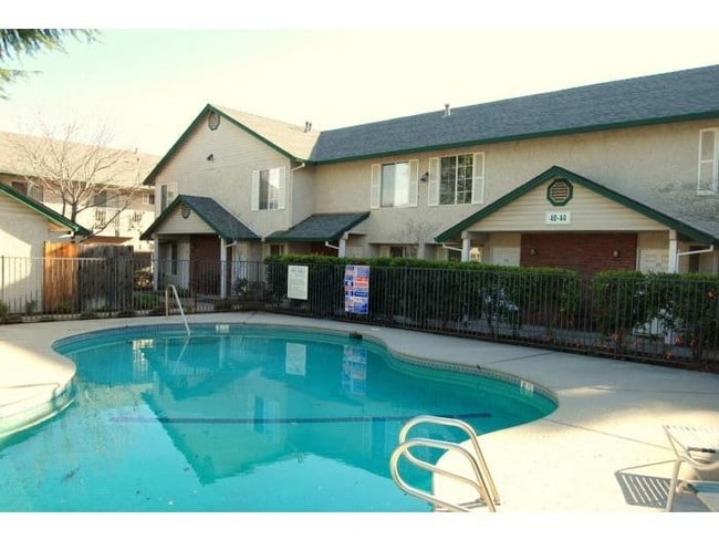 Building Photo - 1125 Sheridan Ave