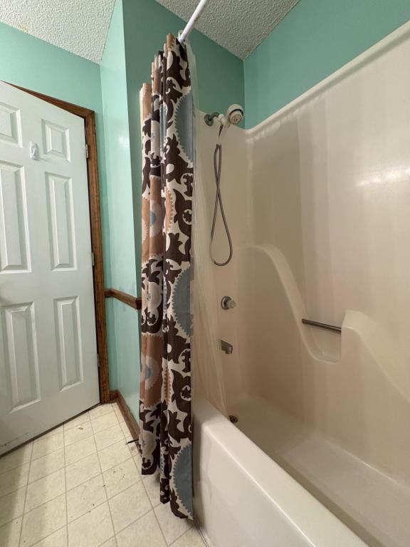 Building Photo - 1508 Beachview Dr