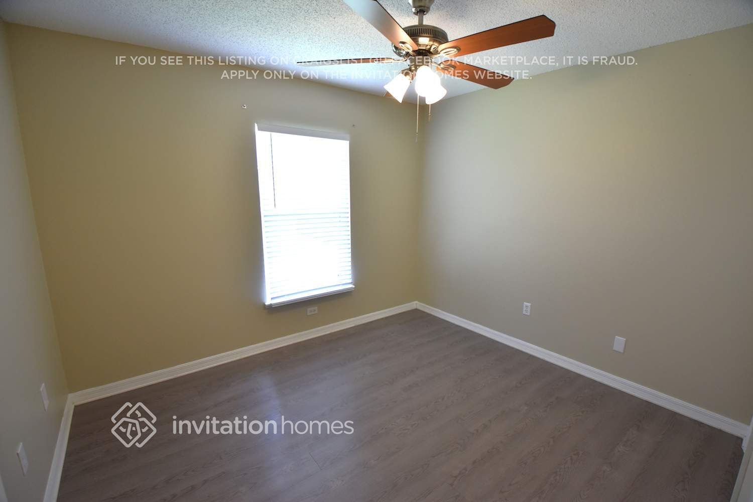 Building Photo - 1164 St Tropez Ct