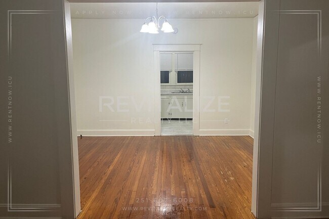 Building Photo - Charming Lower Midtown Cottage