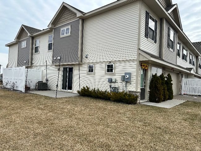 Building Photo - 4791 Martingale Dr