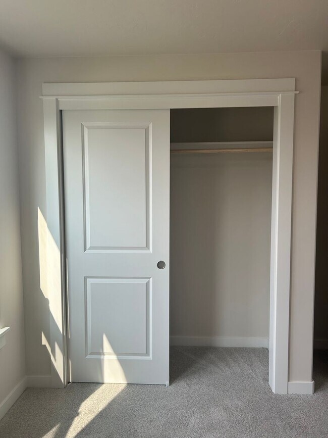 Building Photo - Brand New Home 3 Bedroom Home In Star!