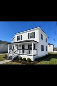 Building Photo - 311 Oak St