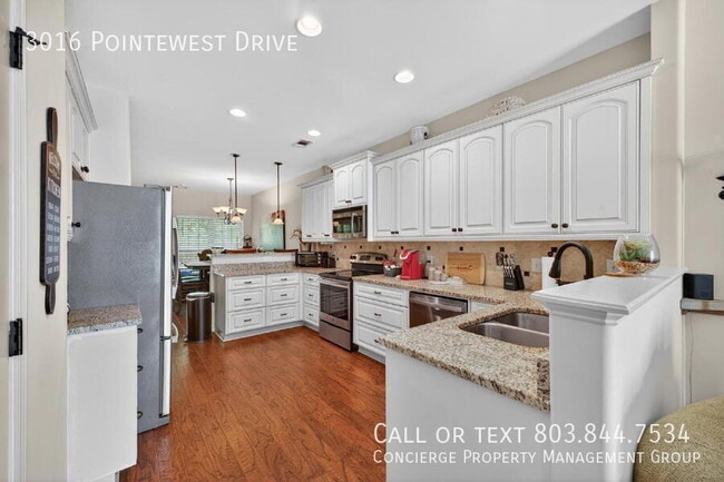 Building Photo - 3016 Pointewest Dr