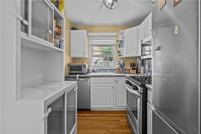 Building Photo - 17 Narragansett Ave