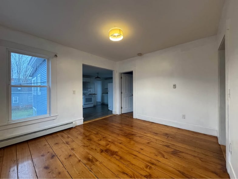 Building Photo - 6 Graham St