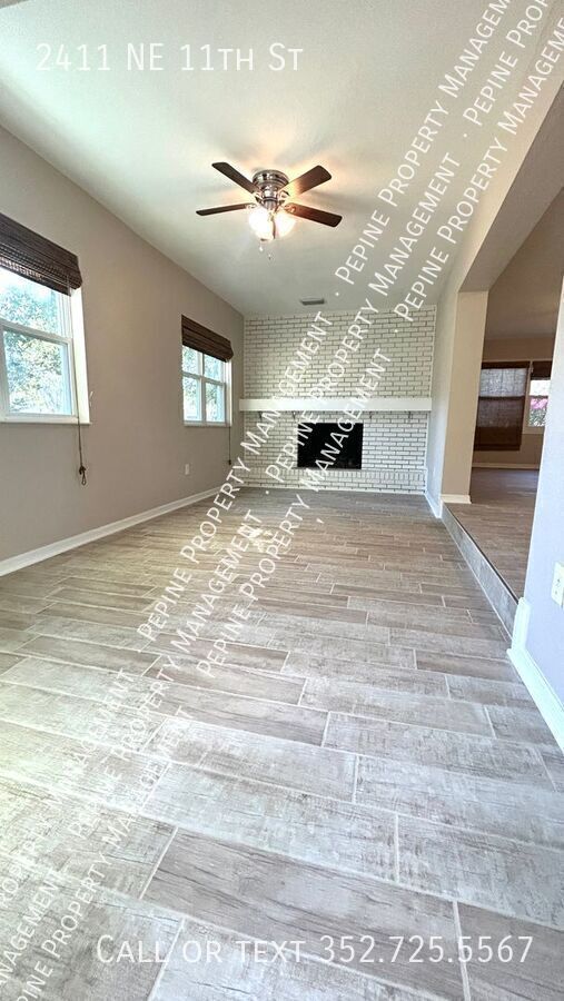 Building Photo - 2411 NE 11th St