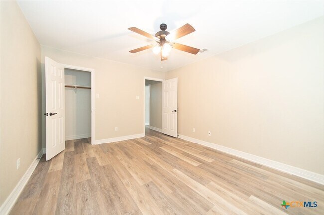 Building Photo - 2410 Big Divide Rd