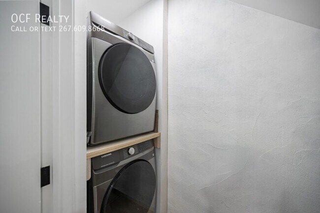 Building Photo - 1838 S 23rd St