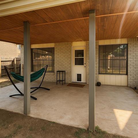 Building Photo - 2802 Heritage