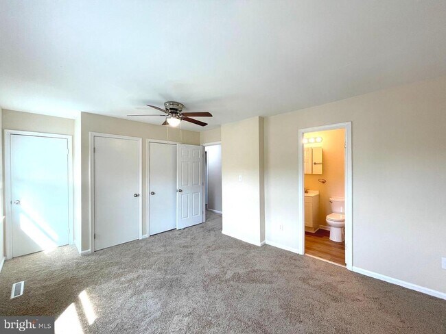 Building Photo - 22023 Valley Estates Dr