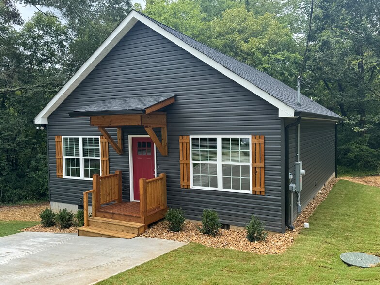 Building Photo - 180 Drake Rd